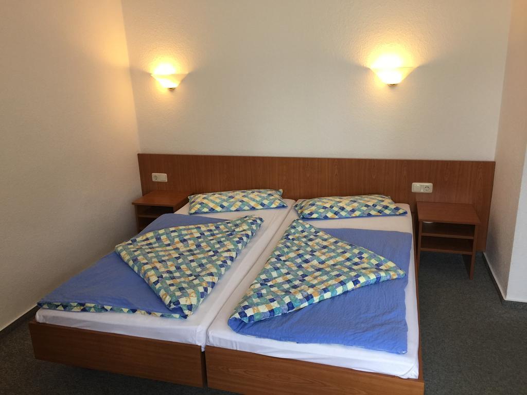 Hotel Schnarr Celle Ngoại thất bức ảnh