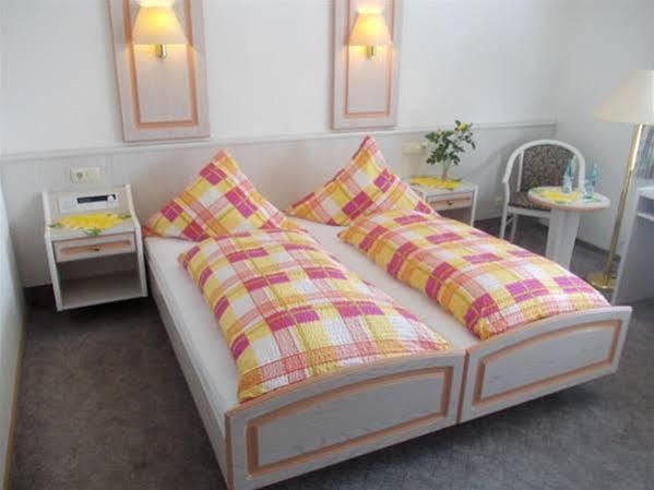 Hotel Schnarr Celle Ngoại thất bức ảnh